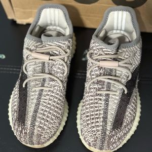 Yeezy Boost 350 V2 Zyon Kid Sneakers Size 12.5